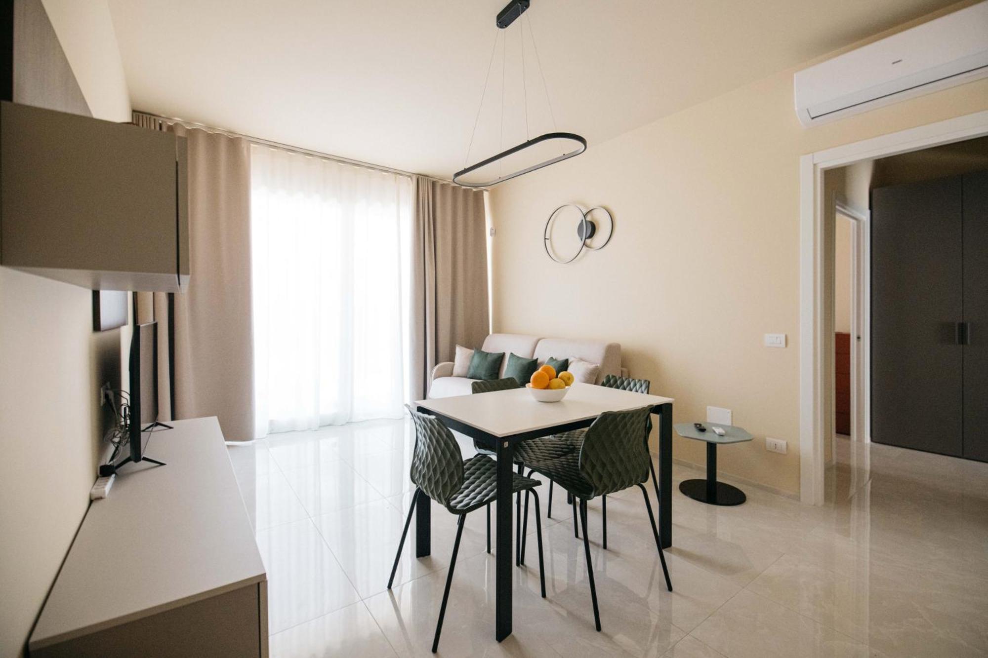 Minerva Luxury Apartment & Tulipan Apartment By Taormina Holidays Exterior foto