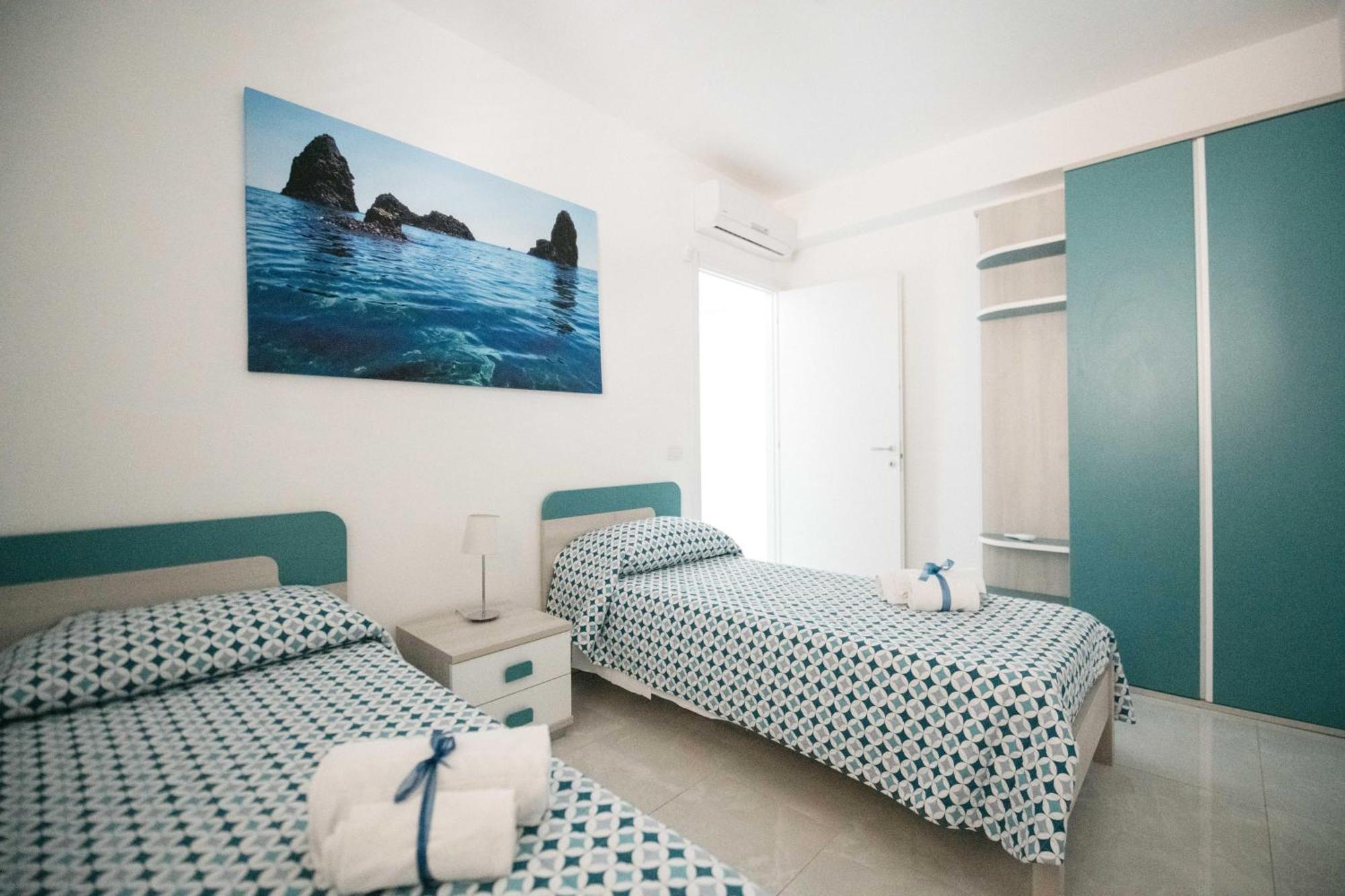 Minerva Luxury Apartment & Tulipan Apartment By Taormina Holidays Exterior foto