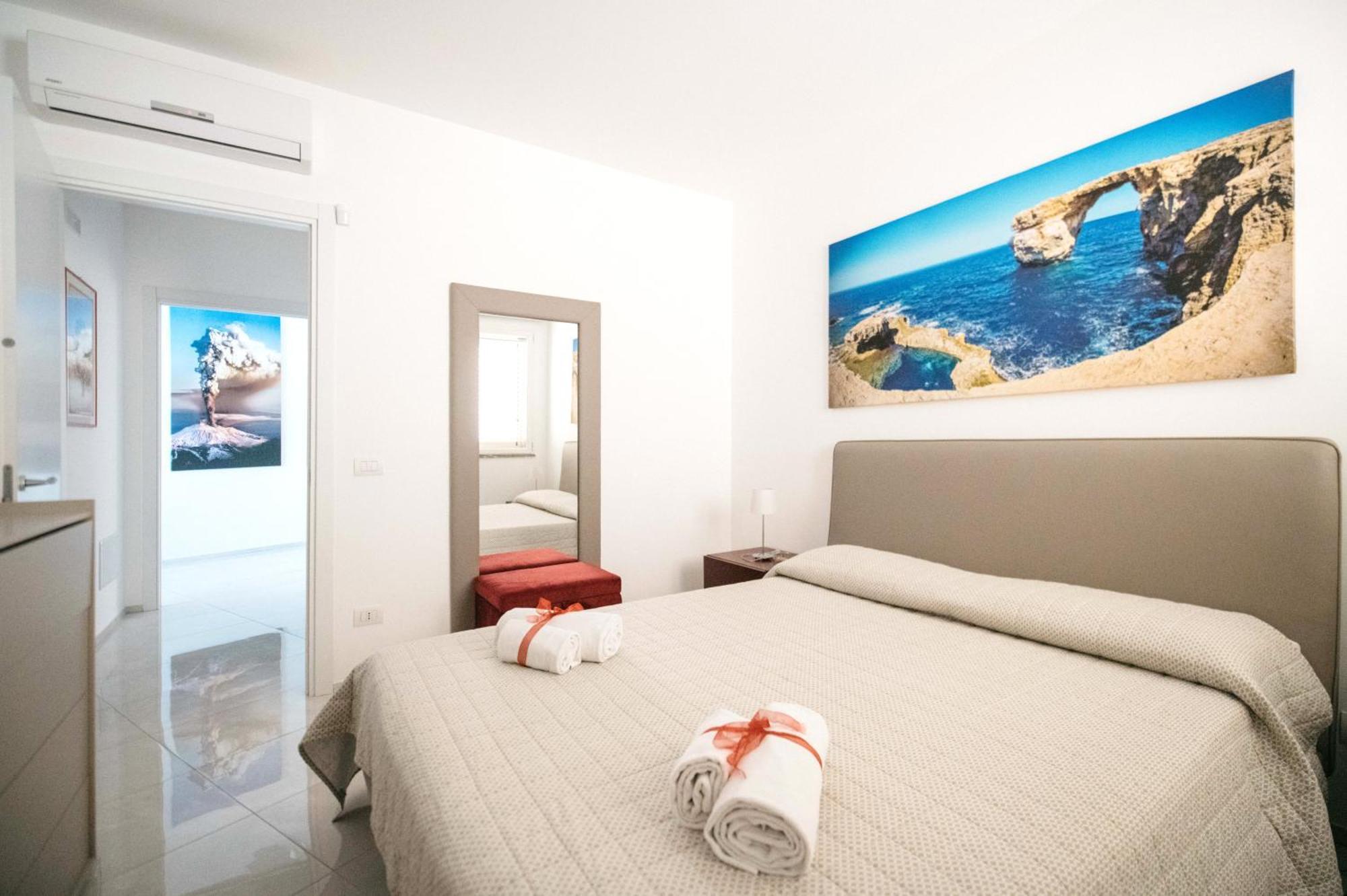 Minerva Luxury Apartment & Tulipan Apartment By Taormina Holidays Exterior foto